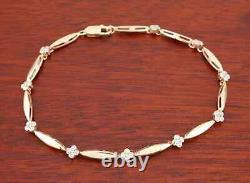 Stunning 9ct Yellow Gold Alternating Diamond Bracelet