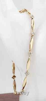 Stunning 9ct Yellow Gold Alternating Diamond Bracelet