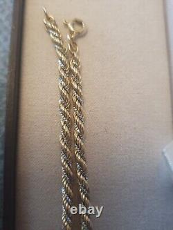 Stunning Vintage 2 Tone Woven 9ctGold Bracelet 7 Excellent Condition