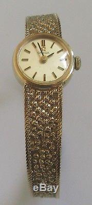 Vintage Omega 9ct yellow gold 1972 ladies manual bracelet watch (Boxed)