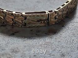 Womans 9ct gold bracelet, weighs approx 7.62 grams Xmas gift