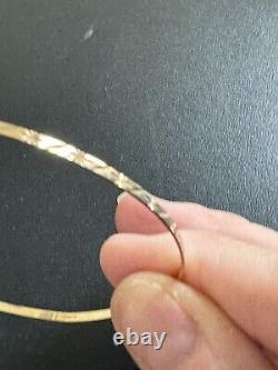 Women's 9ct Yellow Gold Thin Bangle Bracelet -Diamond Cut Design- From H. Samuels